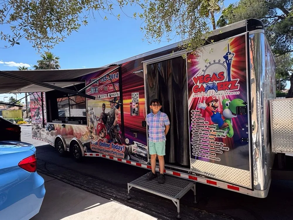 The Vegas Gamerz trailer parked in daylight
